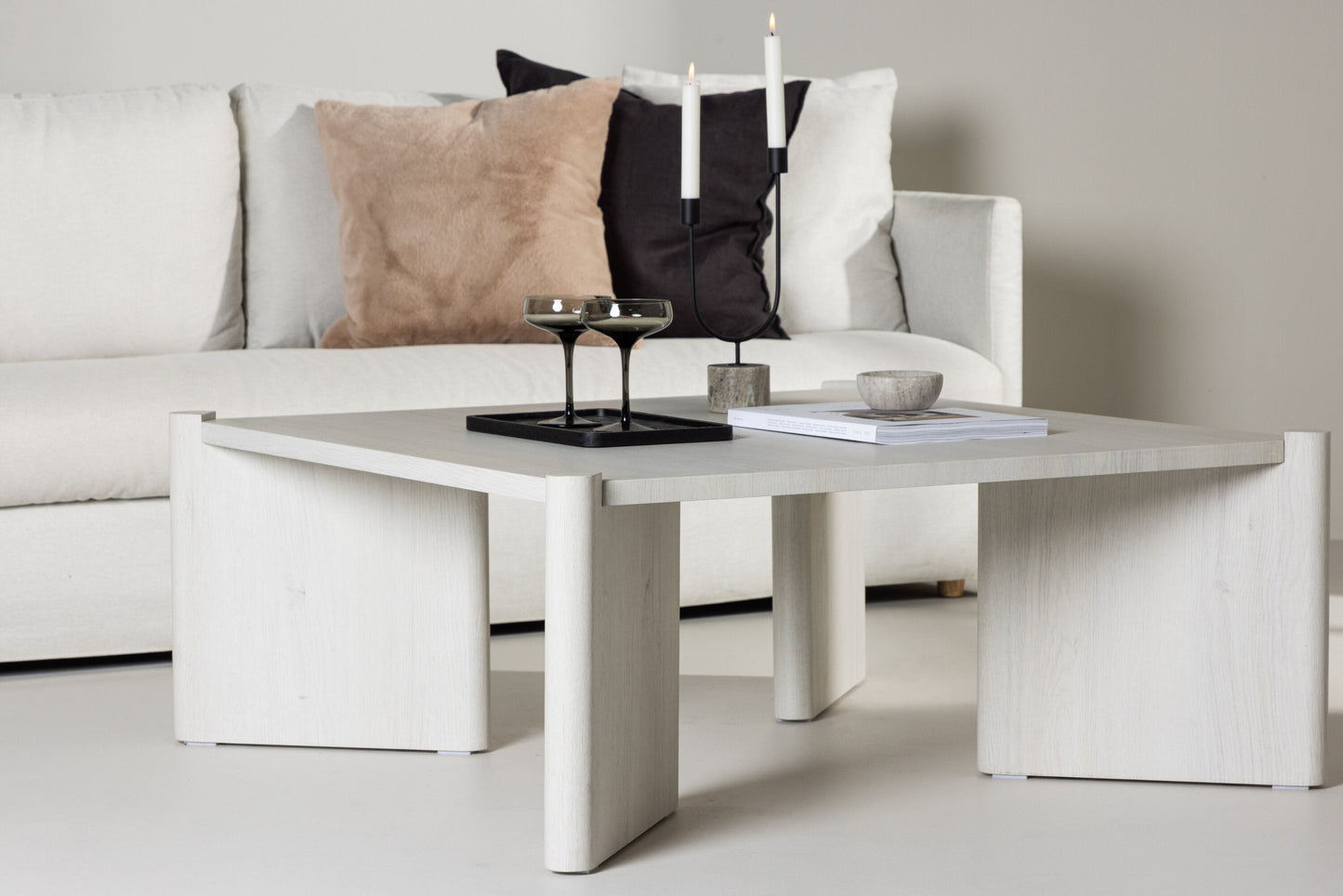 Rogaland Couchtisch aus MDF in Weiß