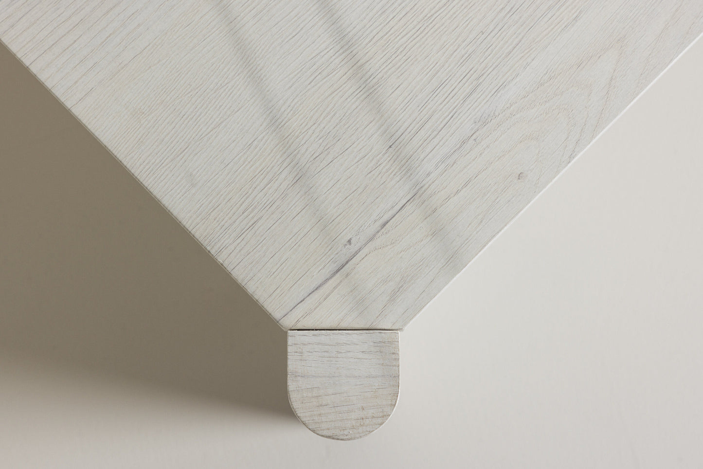 Rogaland Couchtisch aus MDF in Weiß