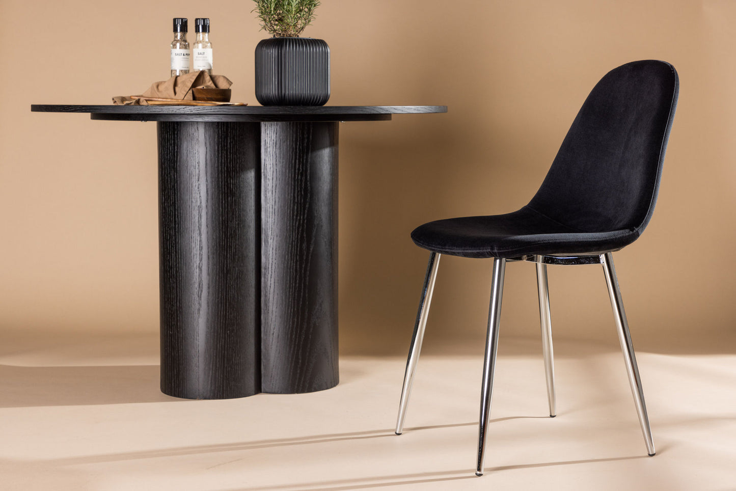 Polar Esszimmerstühle, 2er Set, schwarze Samtoptik