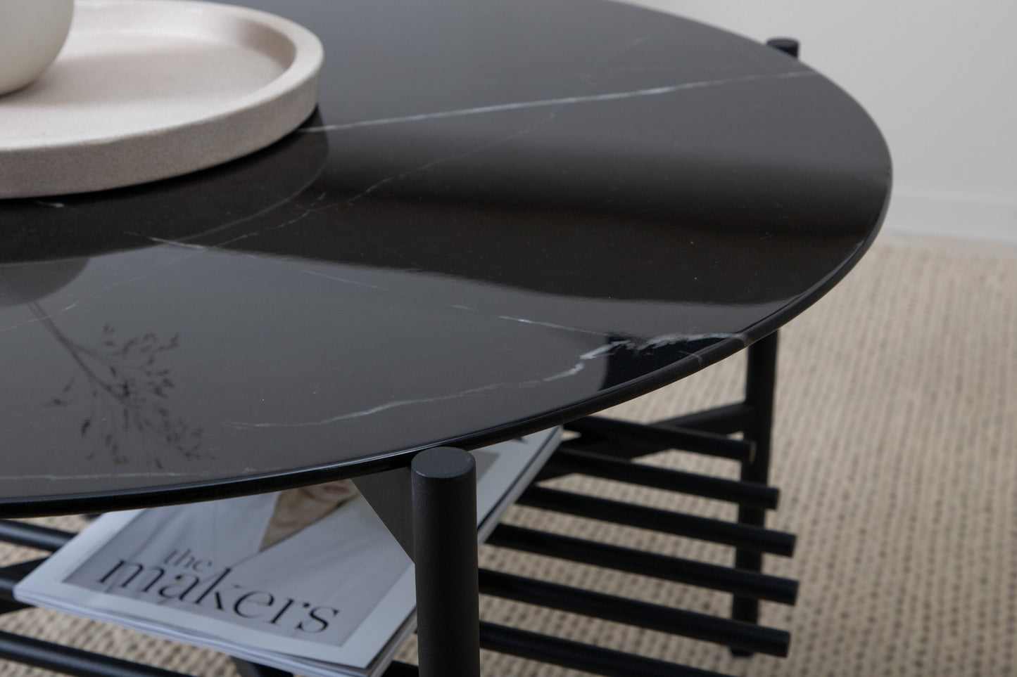 Von Staf Couchtisch aus Marmorglas/Metall in Schwarz, Ø 80cm