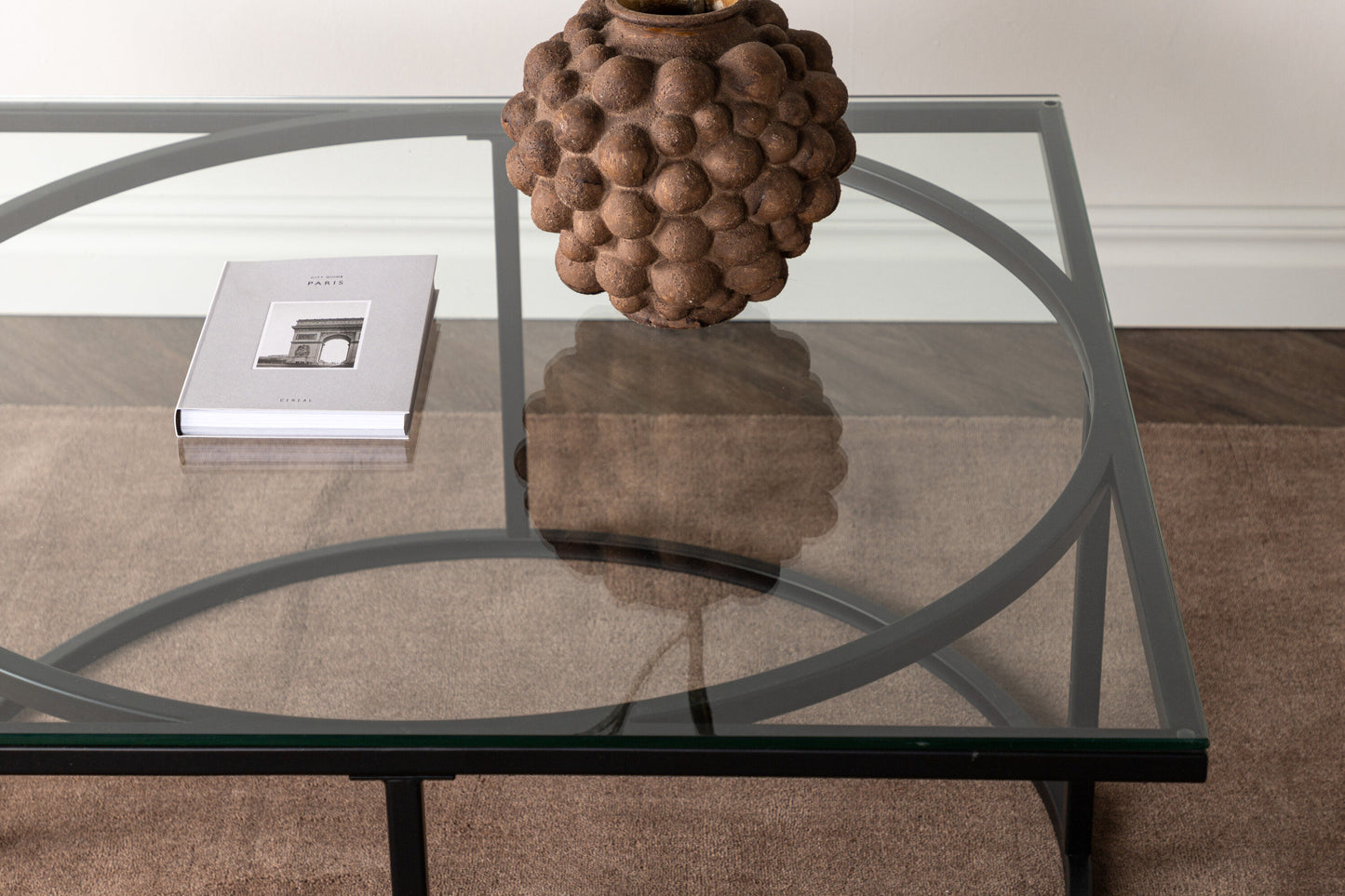 Skanör Couchtisch aus Glas und Stahl in Schwarz