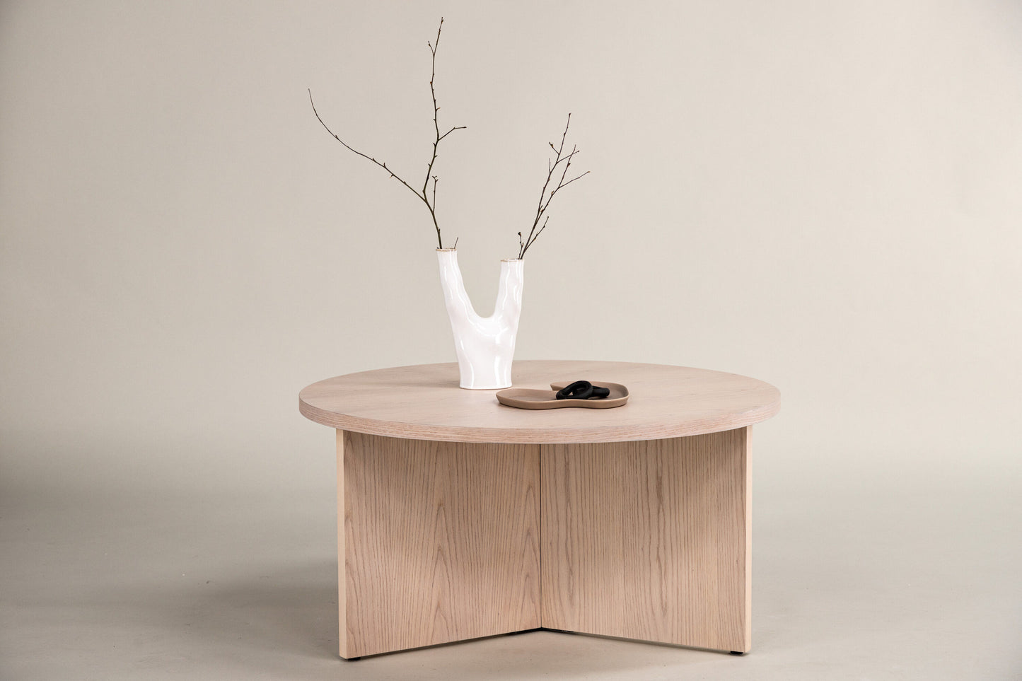Saltö Couchtisch Klein aus MDF in Hellbraun