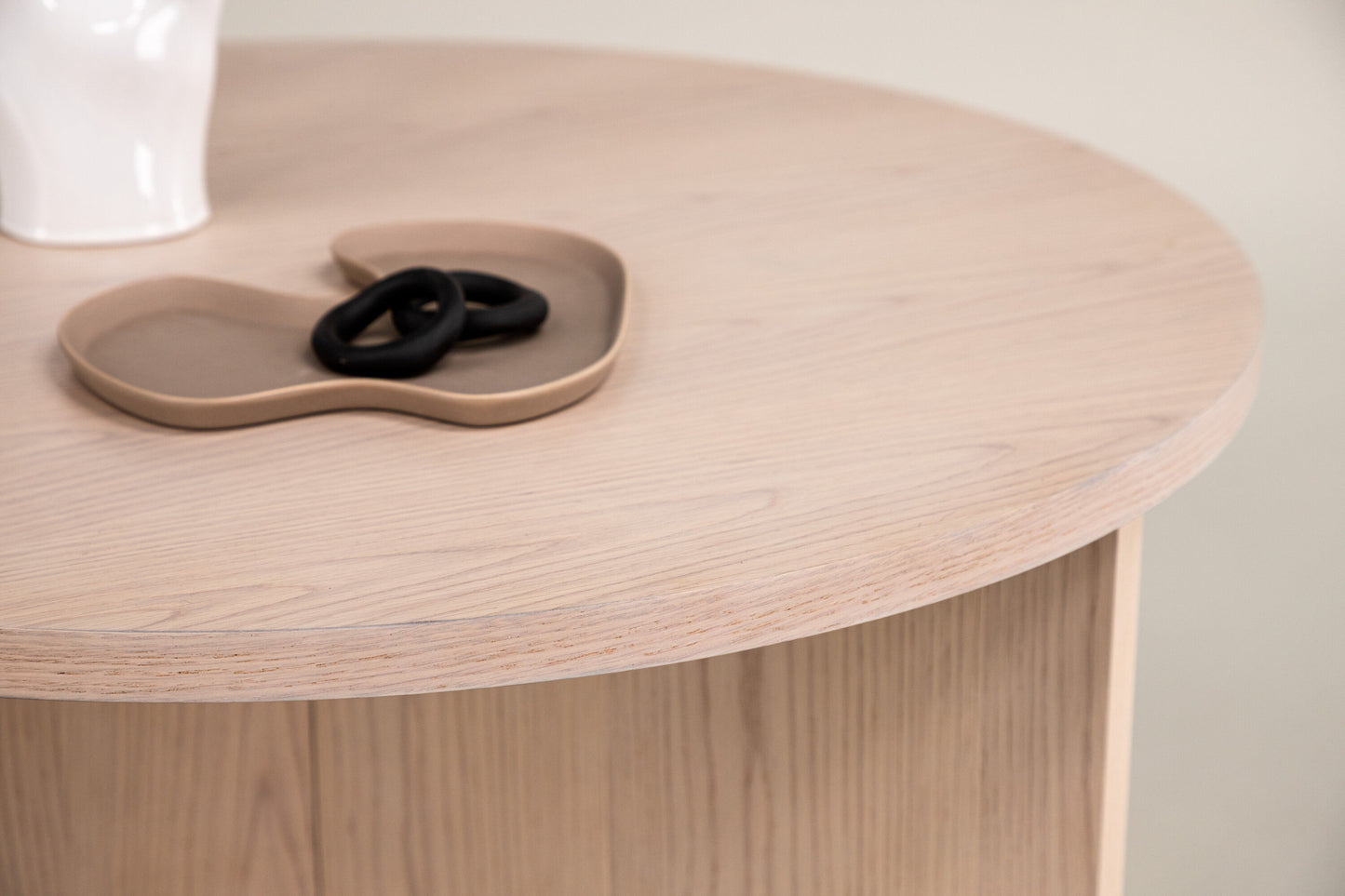 Saltö Couchtisch Klein aus MDF in Hellbraun