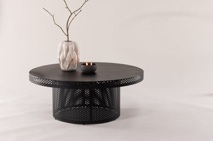 West End x Josefin Lustig Couchtisch aus Metall in Schwarz