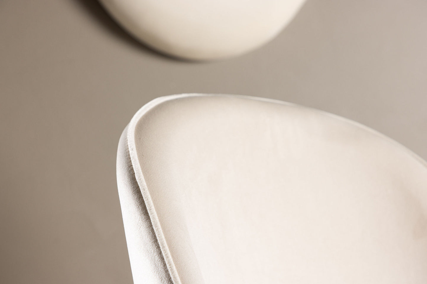 2er-Set Esszimmerstühle Velvet, Creme/Weiße Samt-Optik