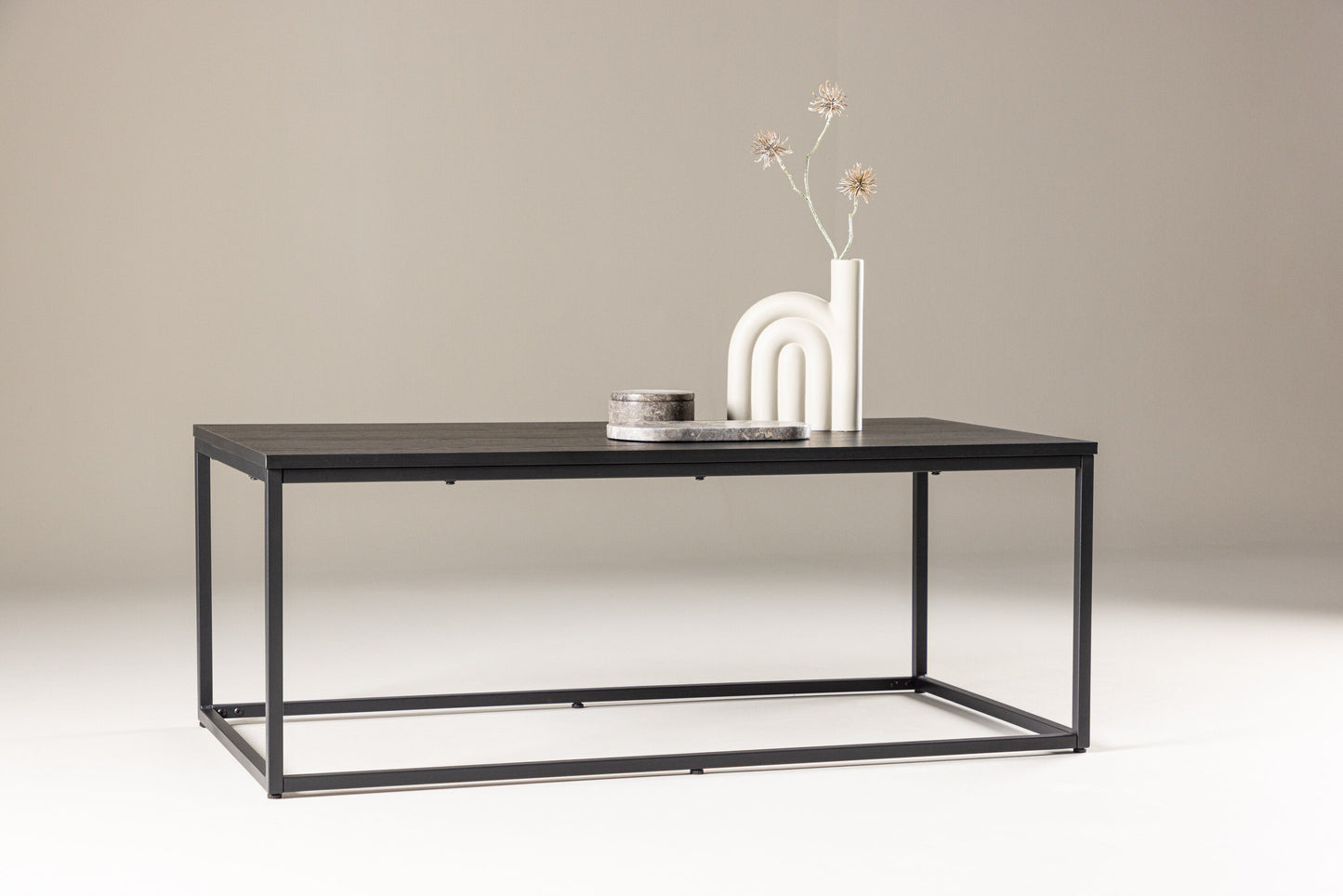 Mallan Couchtisch aus Stahl/MDF in Schwarz