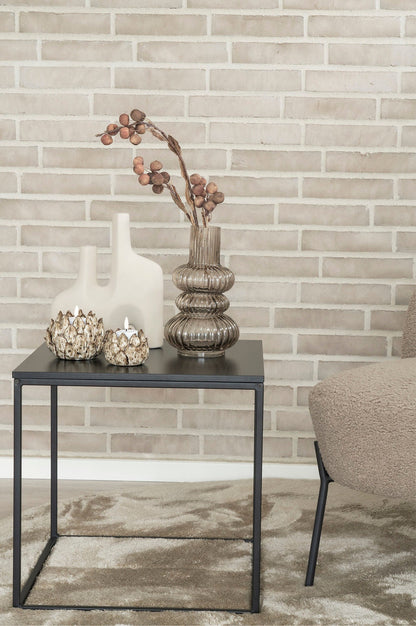 Kira Vase, Keramik