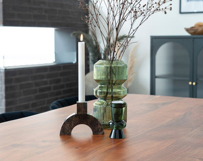 Ayla Vase, Glas